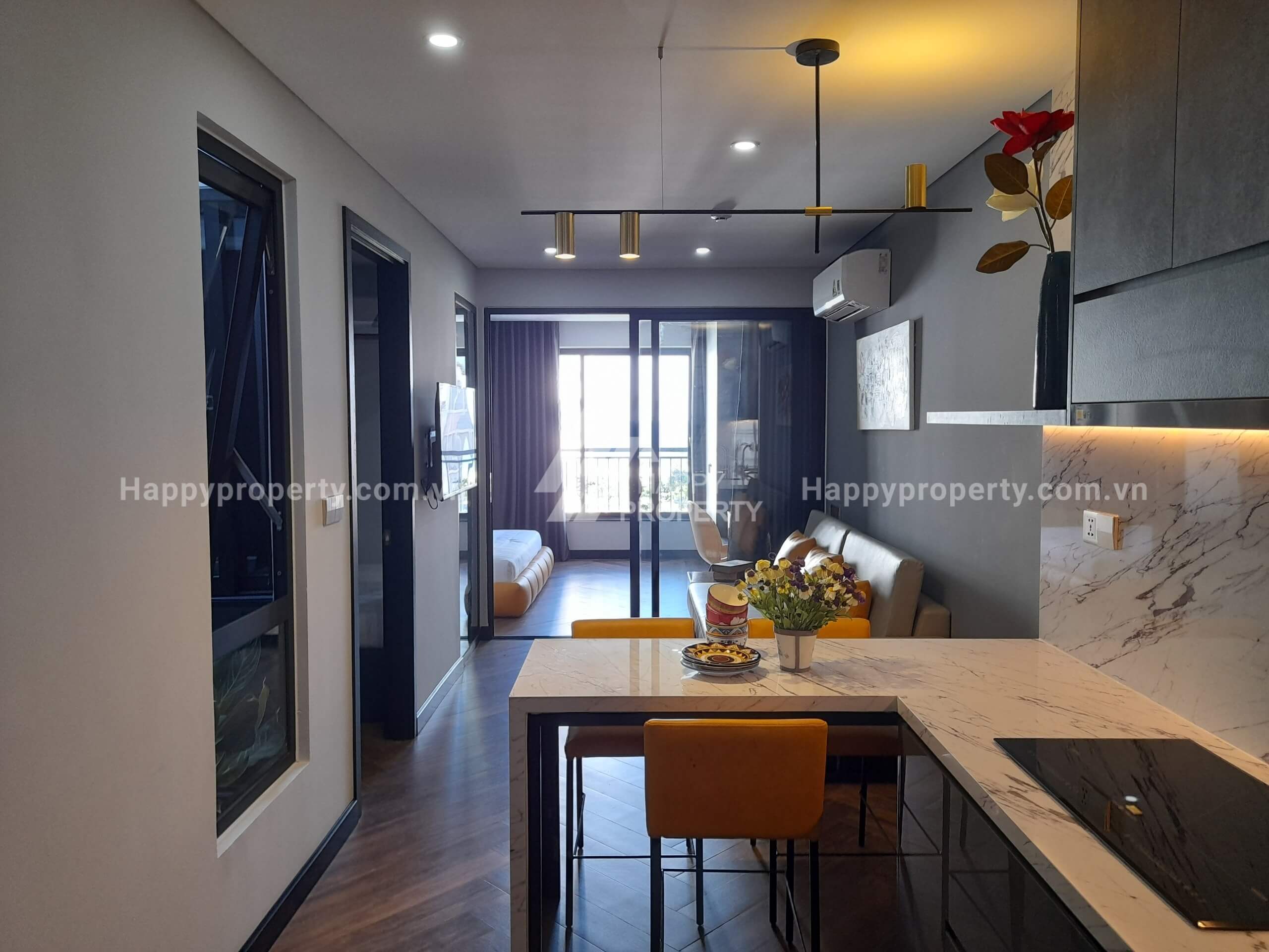 Luxurious 2 Bedrooms Apartment For Rent – ST14